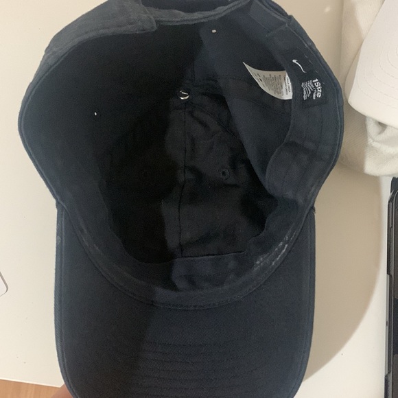 Nike Faded Black Baseball cap - Picture 6 of 7
